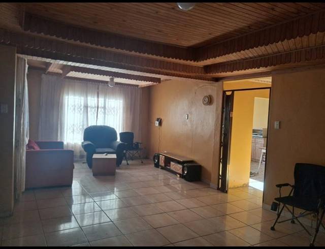 2 BEDROOM HOUSE FOR SALE IN MANGAUNG